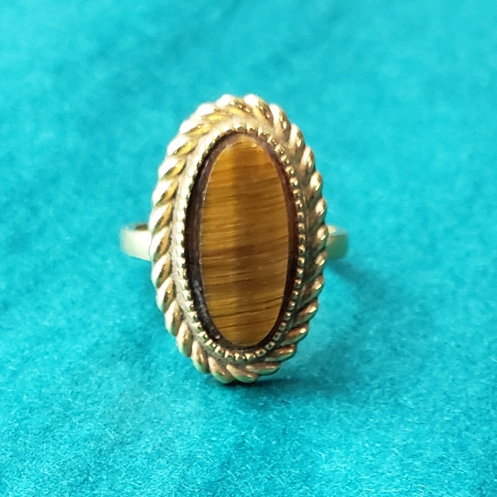 2/50$ Vintage 10k G.F Joseph Esposito gold tone tiger eye ring size